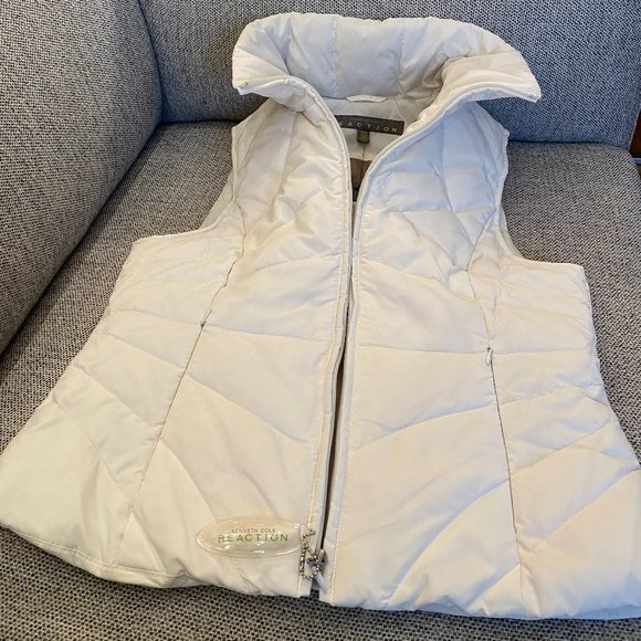 Kenneth Cole Reaction Quilted Down Vest - Picture 3 of 6